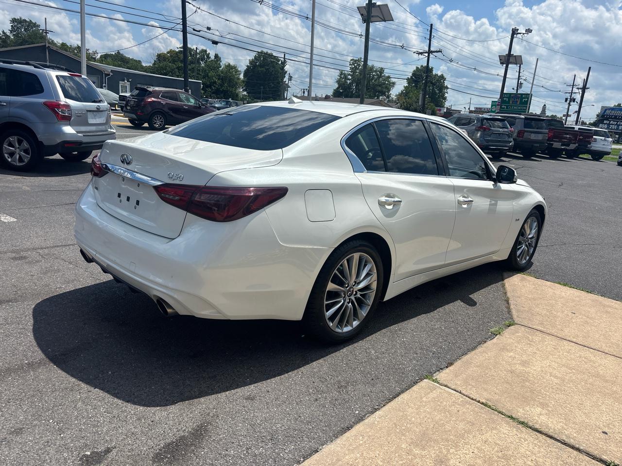 Infiniti Q50 3.0t LUXE AWD 2020