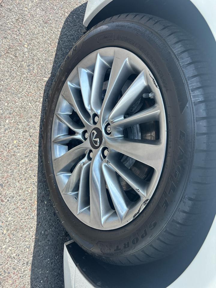 Infiniti Q50 3.0t LUXE AWD 2020