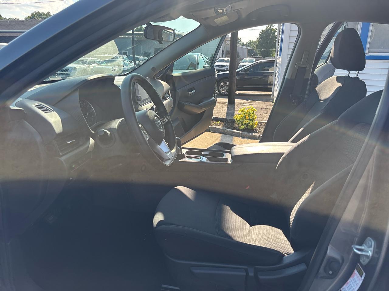 Nissan Sentra S CVT 2022
