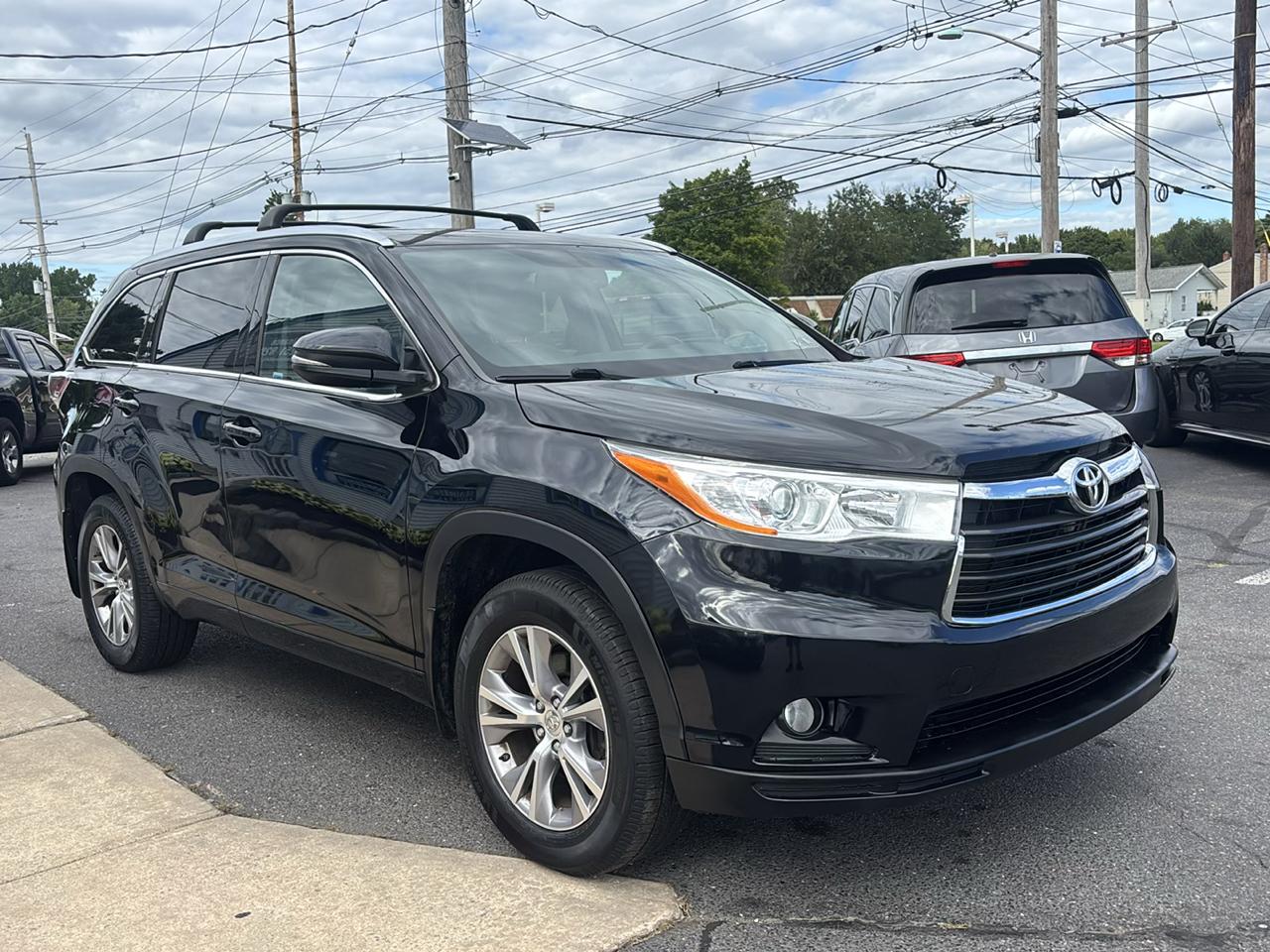 Toyota Highlander AWD 4dr V6 XLE (Natl) 2015
