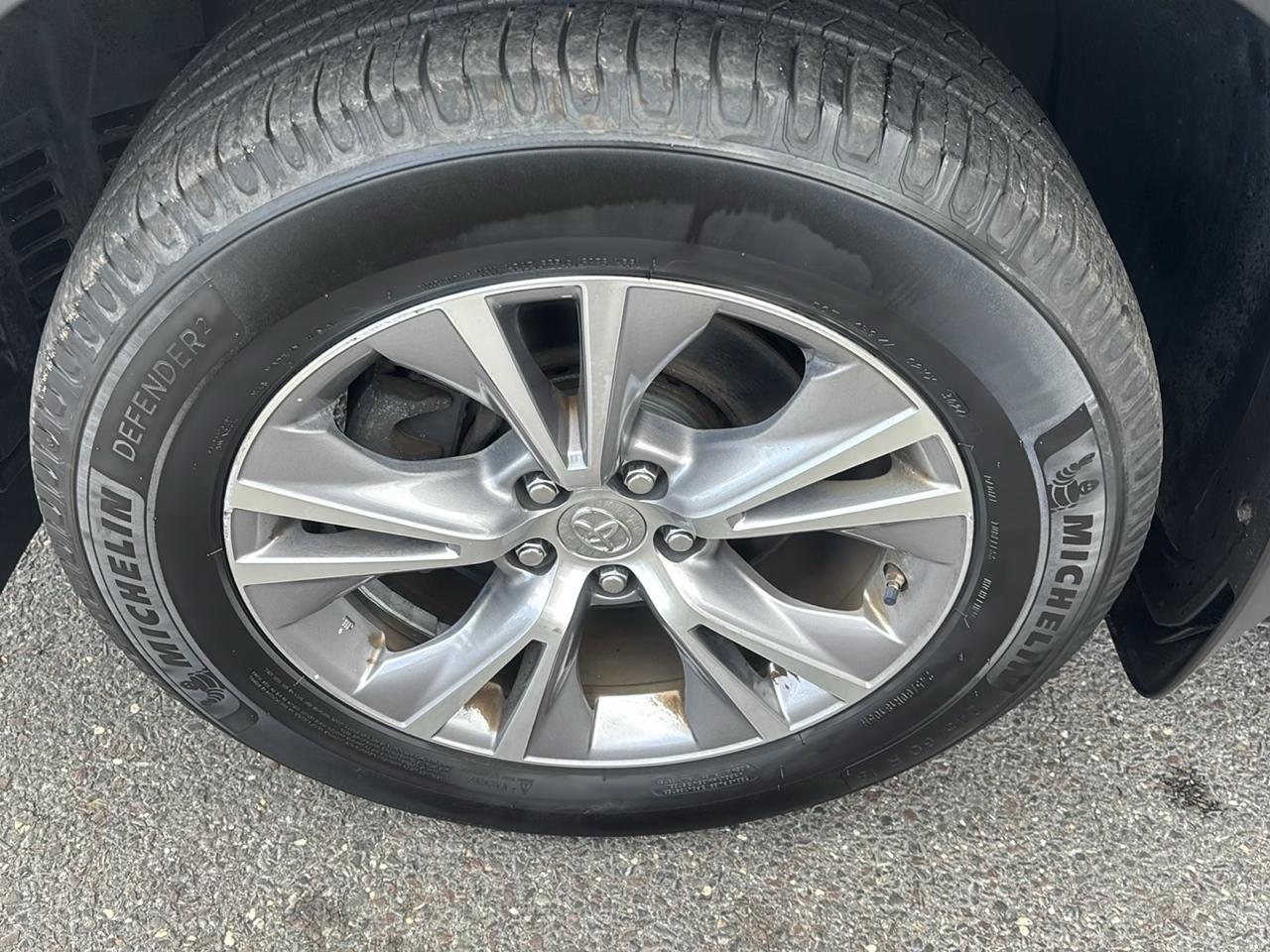 Toyota Highlander AWD 4dr V6 XLE (Natl) 2015