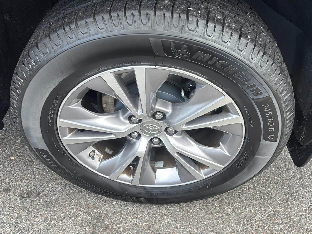 Toyota Highlander AWD 4dr V6 XLE (Natl) 2015