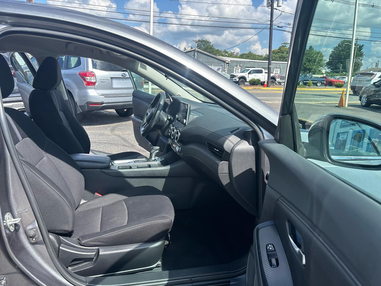 Nissan Sentra SV CVT 2023