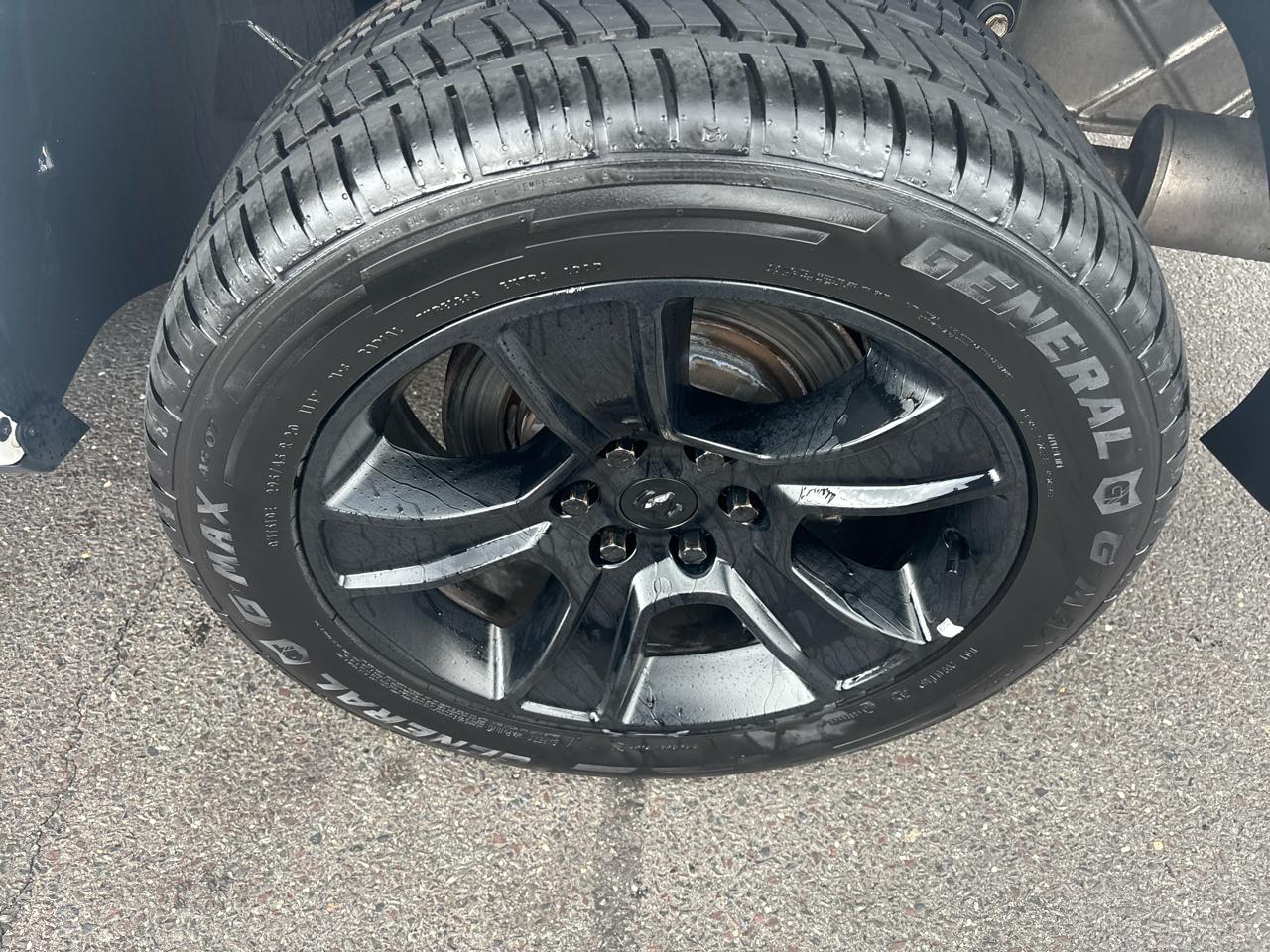 RAM 1500 Big Horn 4x4 Crew Cab 5'7" Box 2020