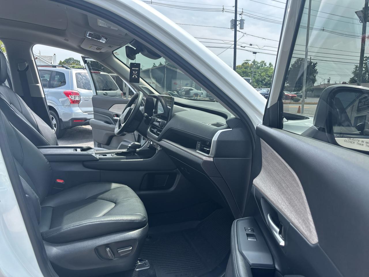 Toyota Grand Highlander Platinum AWD (Natl) 2025