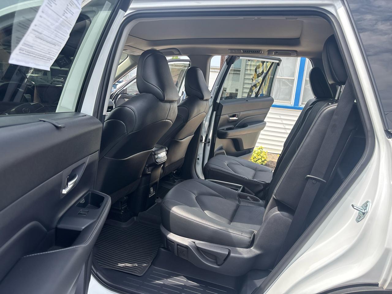 Toyota Grand Highlander Platinum AWD (Natl) 2025