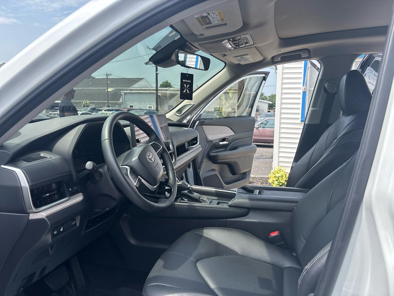 Toyota Grand Highlander Platinum AWD (Natl) 2025