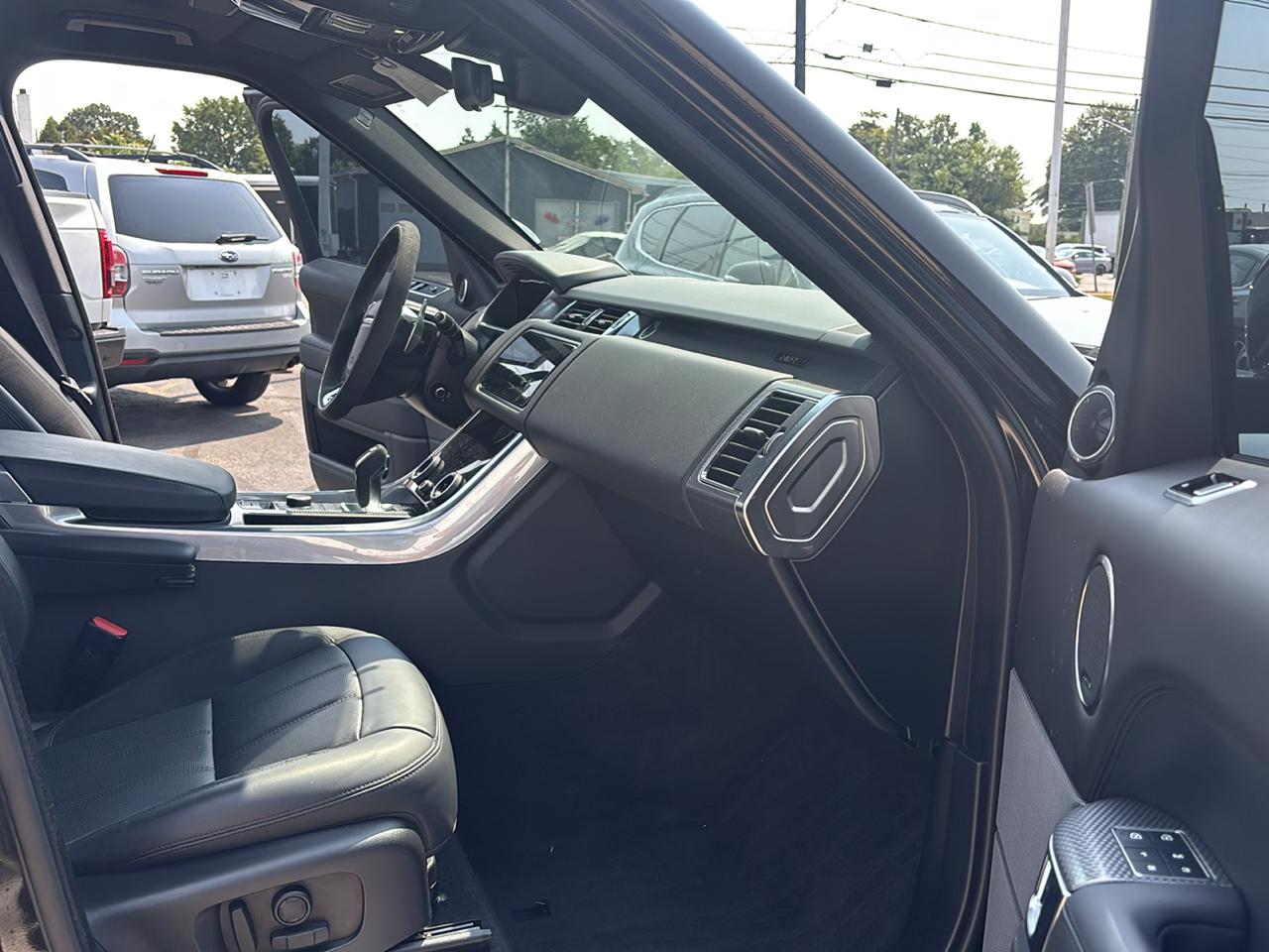 Land Rover Range Rover Sport Turbo i6 MHEV HST 2022