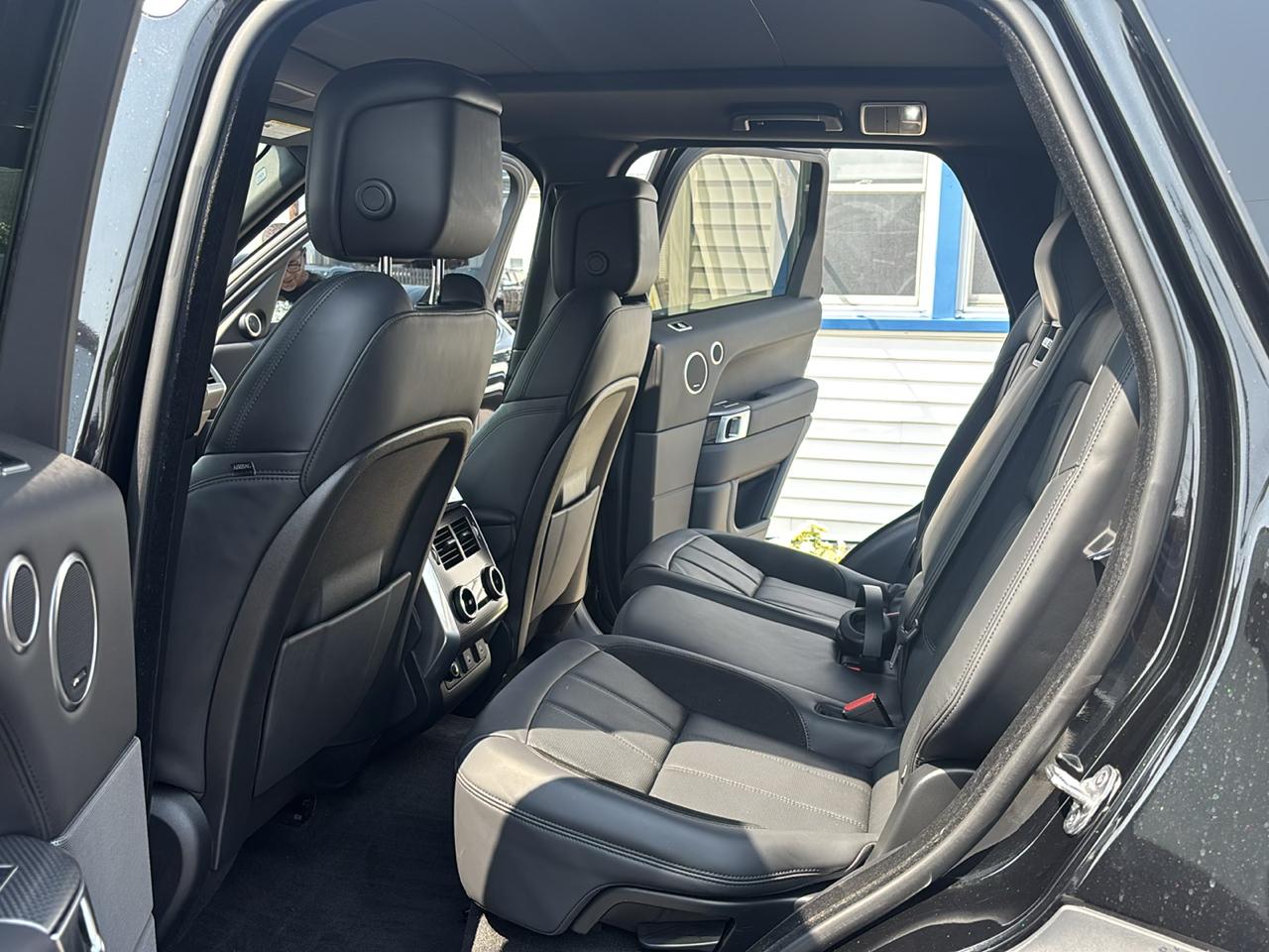 Land Rover Range Rover Sport Turbo i6 MHEV HST 2022