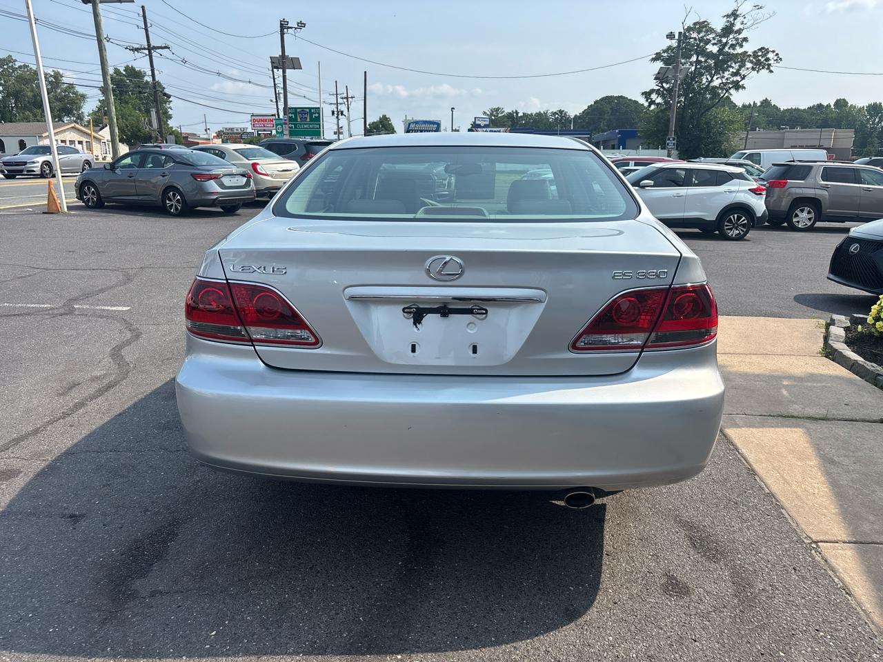 Lexus ES 330 4dr Sdn 2005