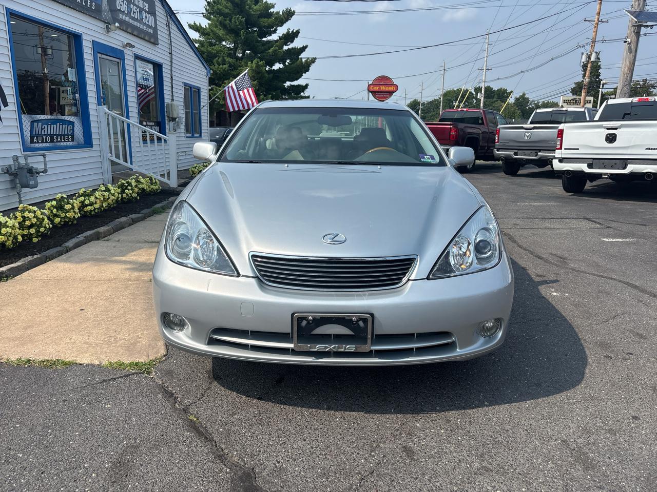 Lexus ES 330 4dr Sdn 2005