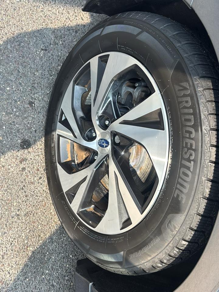 Subaru Legacy Premium CVT 2020