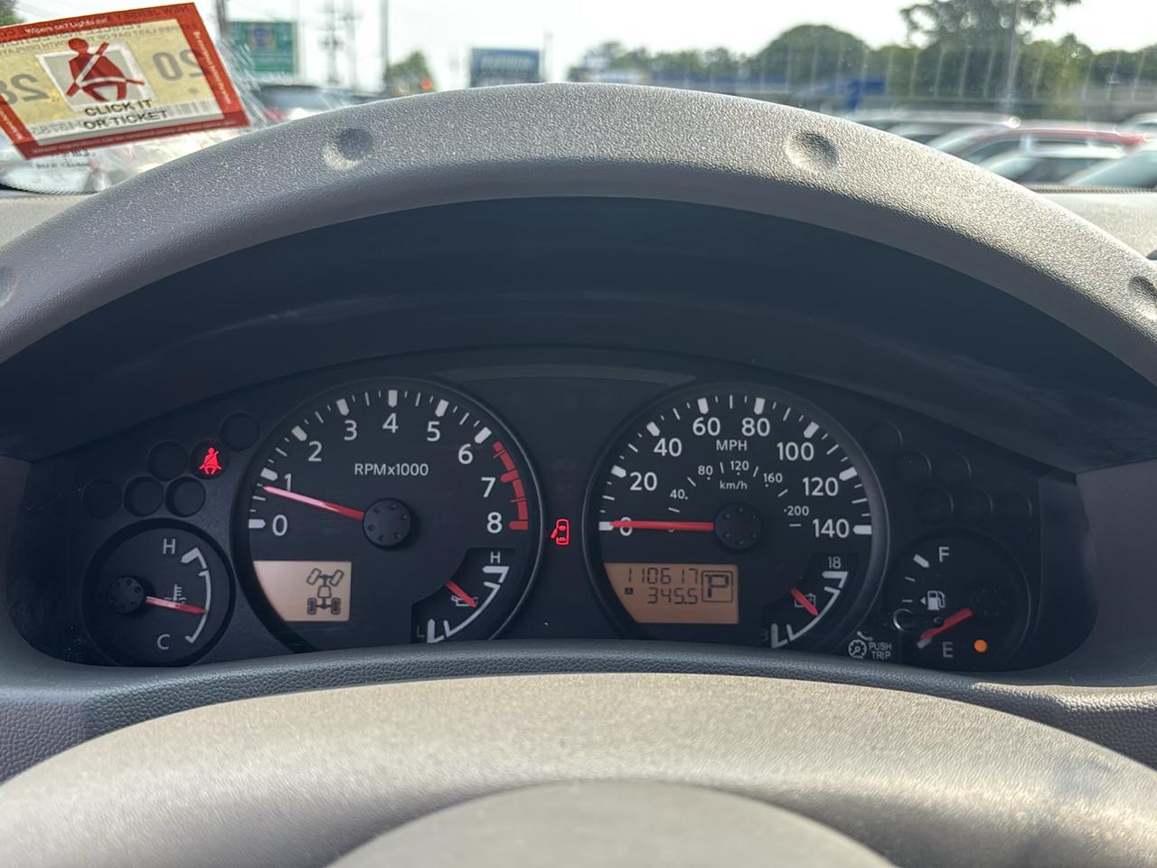 Nissan Frontier 4WD Crew Cab LWB Auto SV 2015