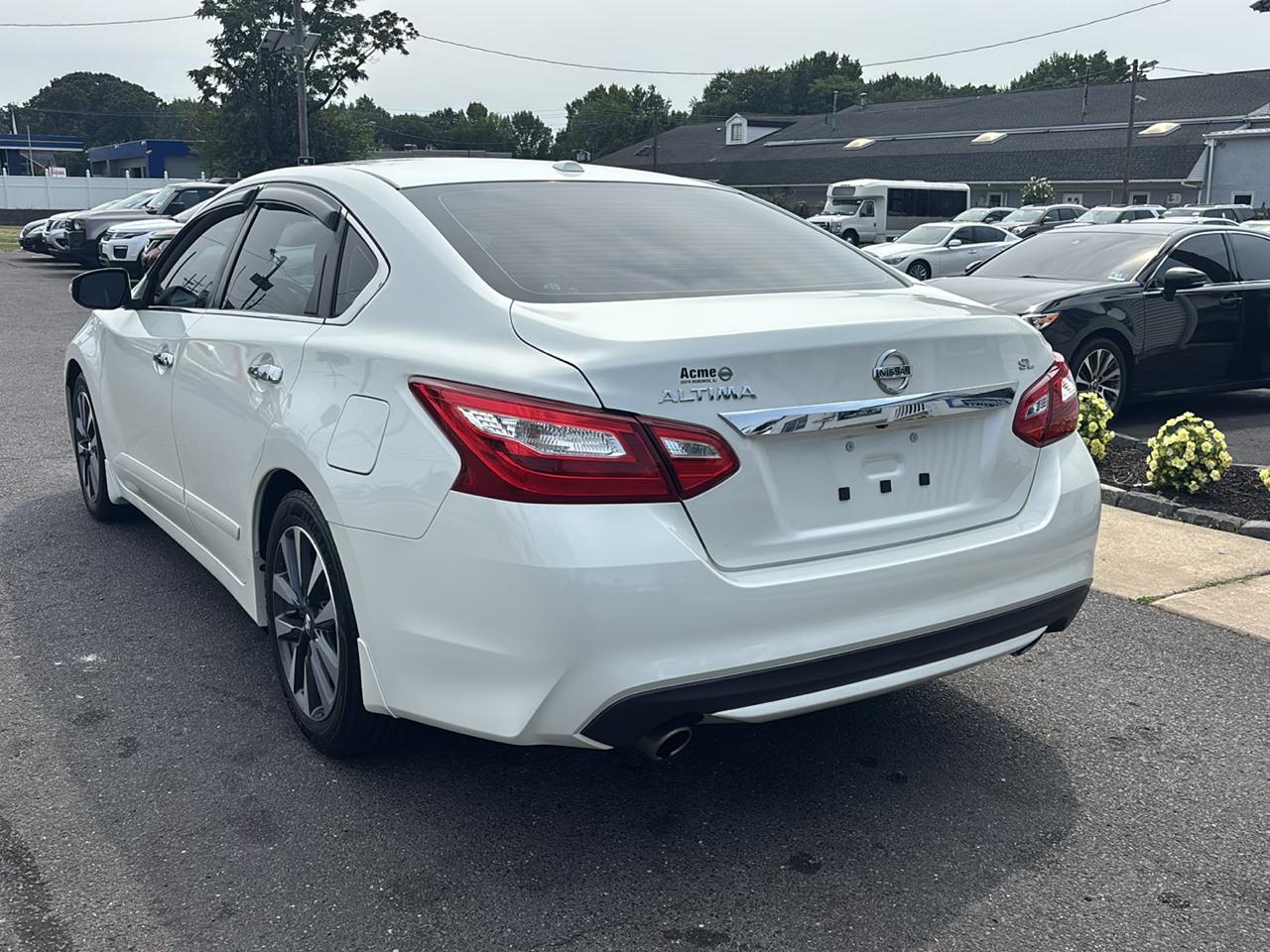 Nissan Altima 4dr Sdn I4 2.5 SL 2016