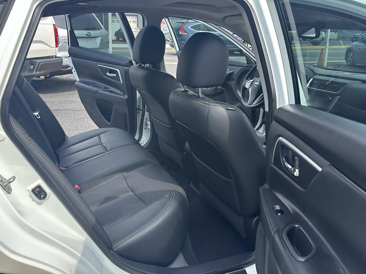 Nissan Altima 4dr Sdn I4 2.5 SL 2016
