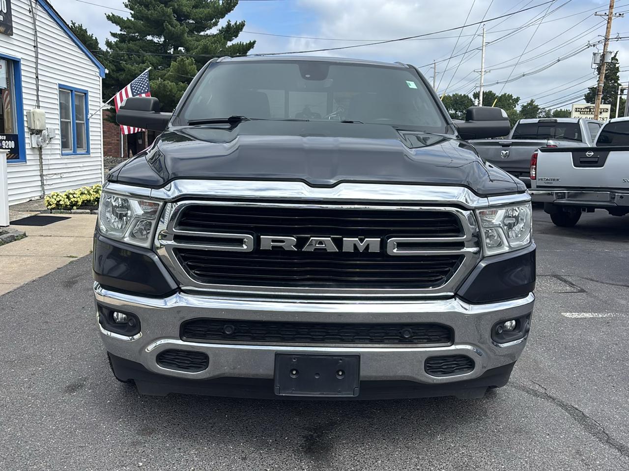 RAM 1500 Big Horn 4x4 Quad Cab 6'4" Box 2020