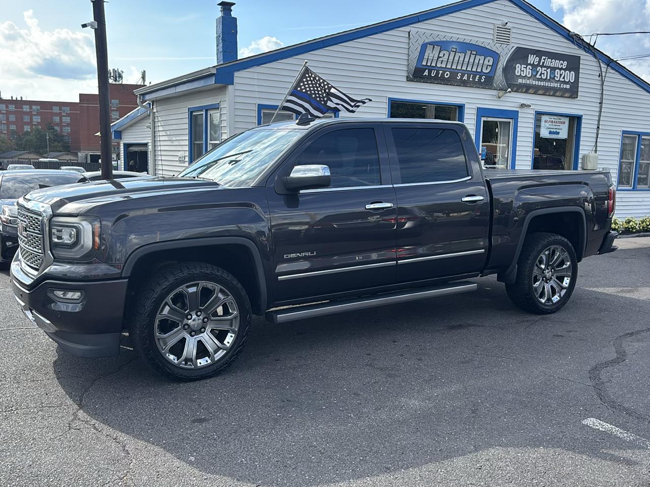 GMC Sierra 1500 4WD Crew Cab 143.5" Denali 2016