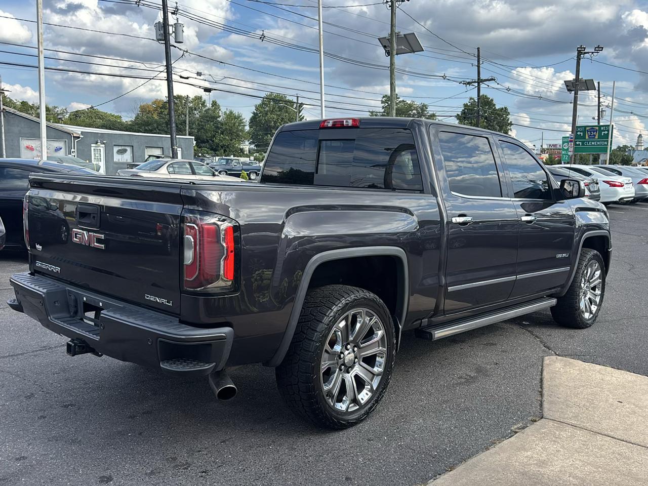 GMC Sierra 1500 4WD Crew Cab 143.5" Denali 2016