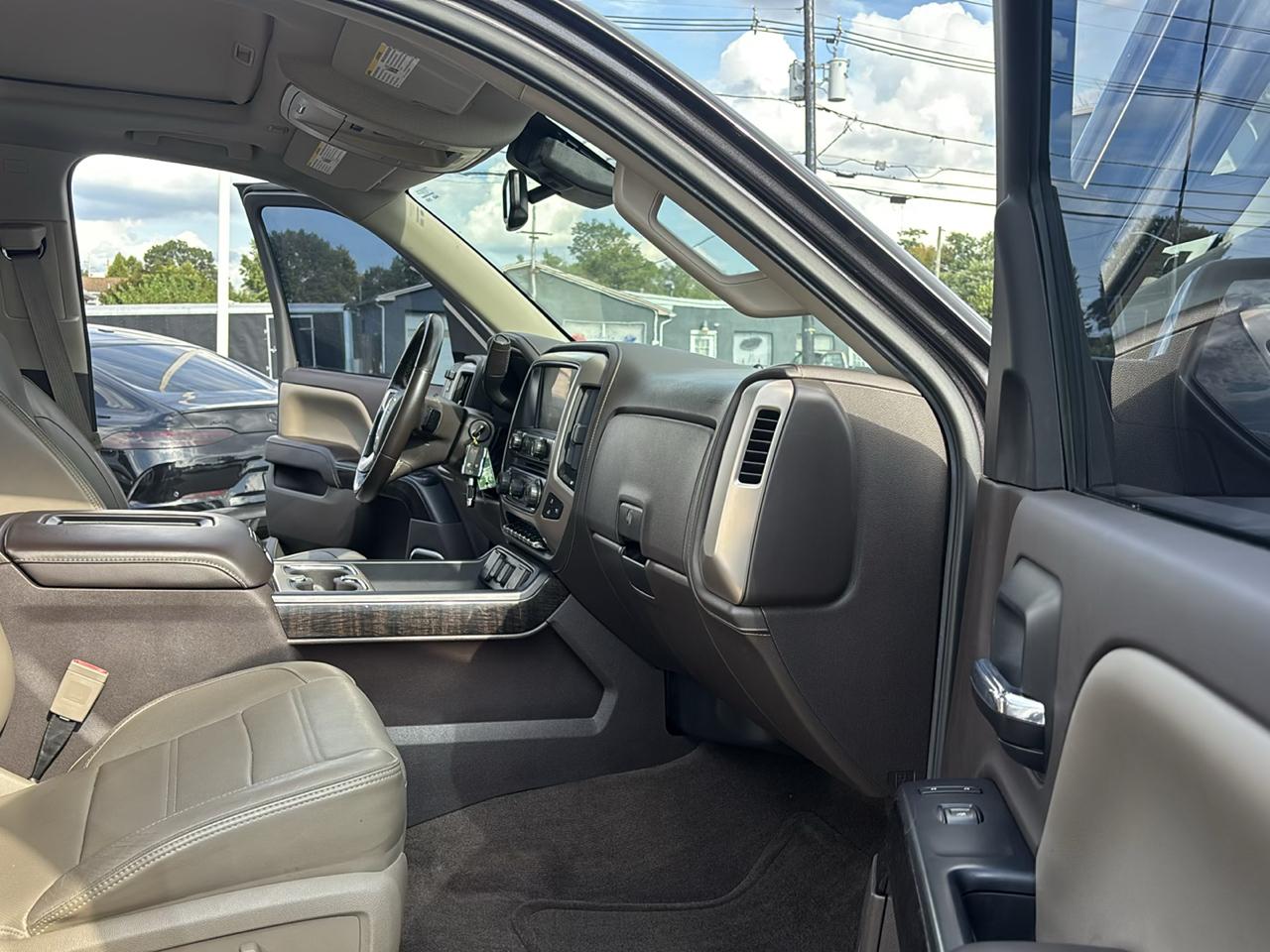 GMC Sierra 1500 4WD Crew Cab 143.5" Denali 2016