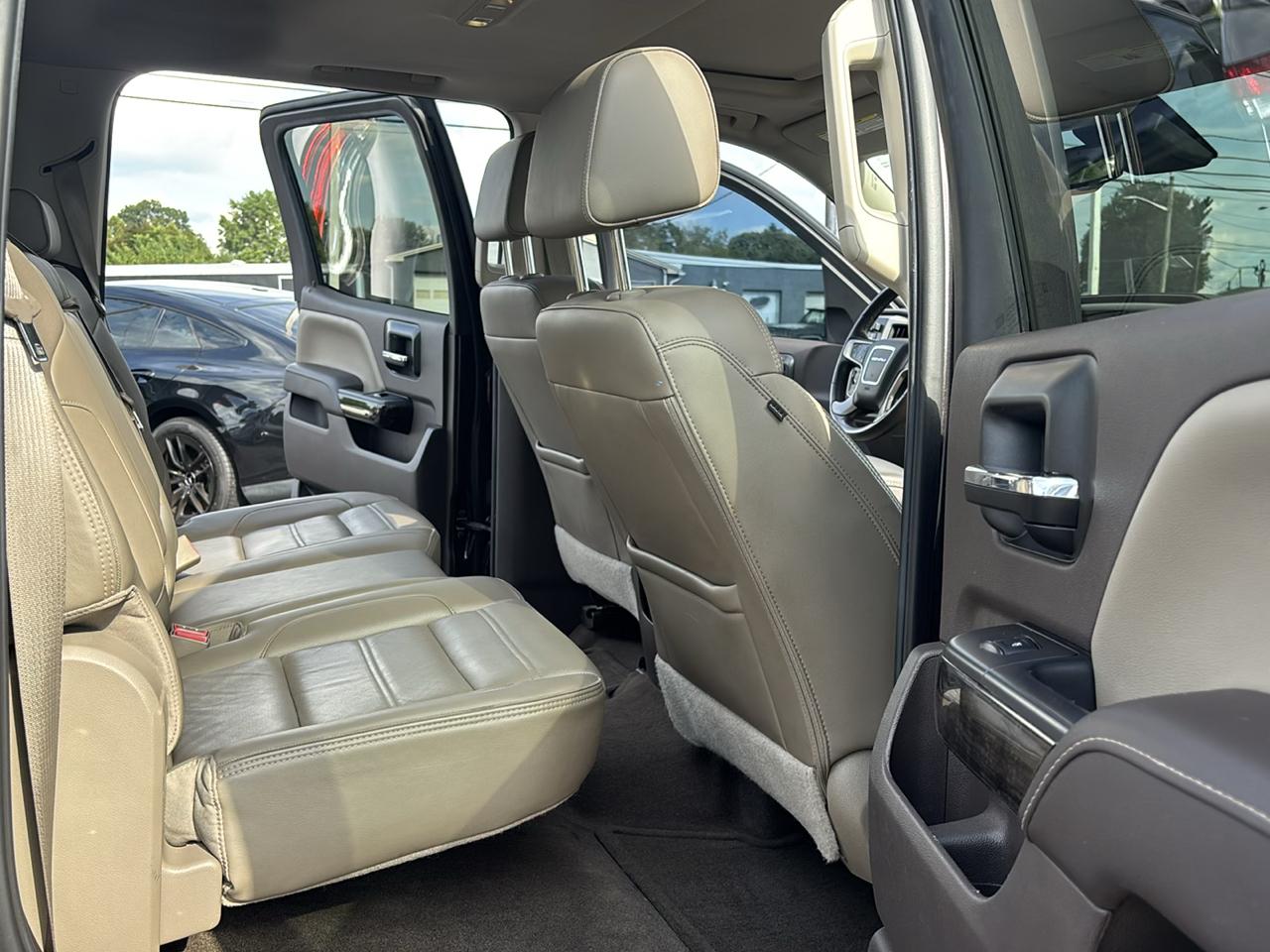 GMC Sierra 1500 4WD Crew Cab 143.5" Denali 2016