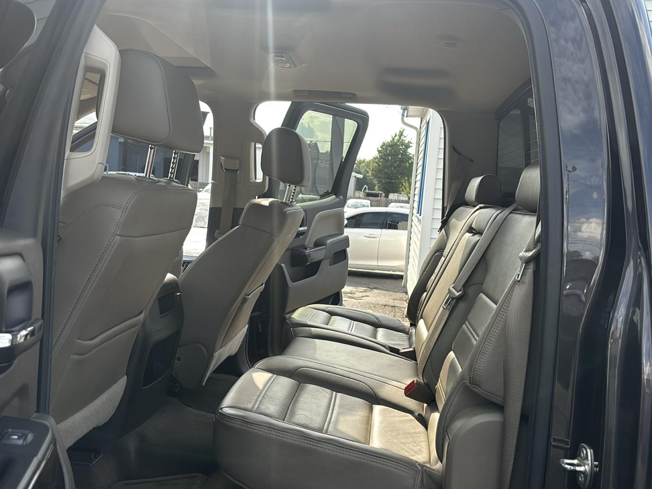 GMC Sierra 1500 4WD Crew Cab 143.5" Denali 2016