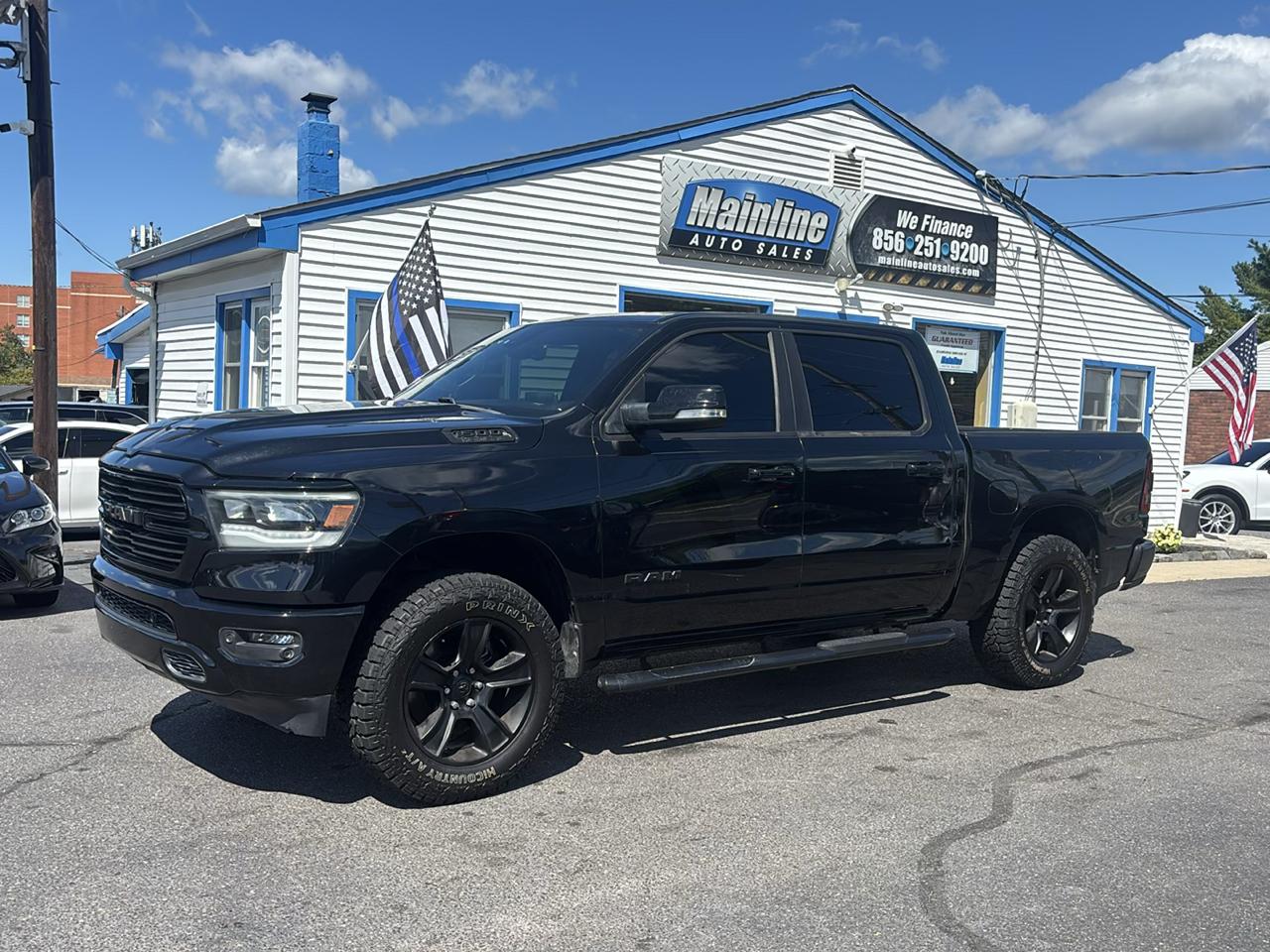 RAM 1500 Big Horn 4x2 Crew Cab 5'7" Box 2021