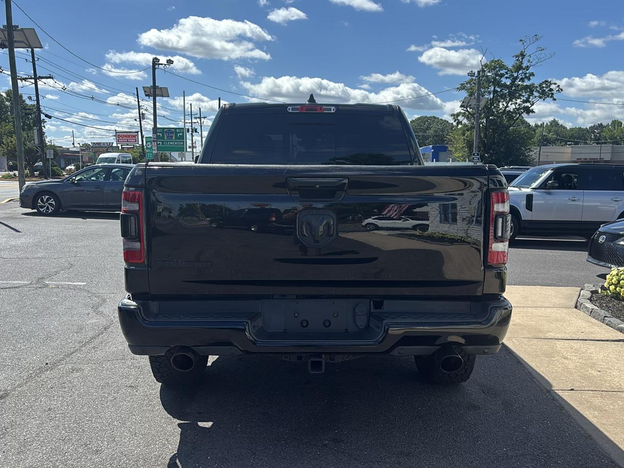 RAM 1500 Big Horn 4x2 Crew Cab 5'7" Box 2021