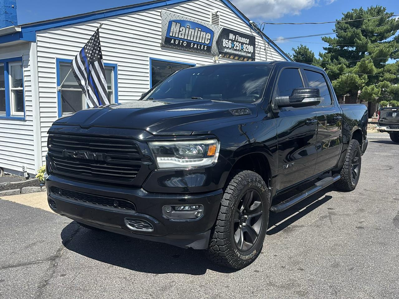 RAM 1500 Big Horn 4x2 Crew Cab 5'7" Box 2021