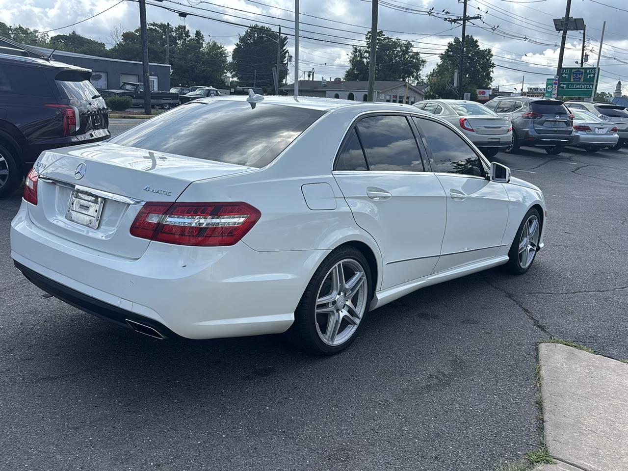 Mercedes-Benz E-Class 4dr Sdn E 350 Sport 4MATIC 2011