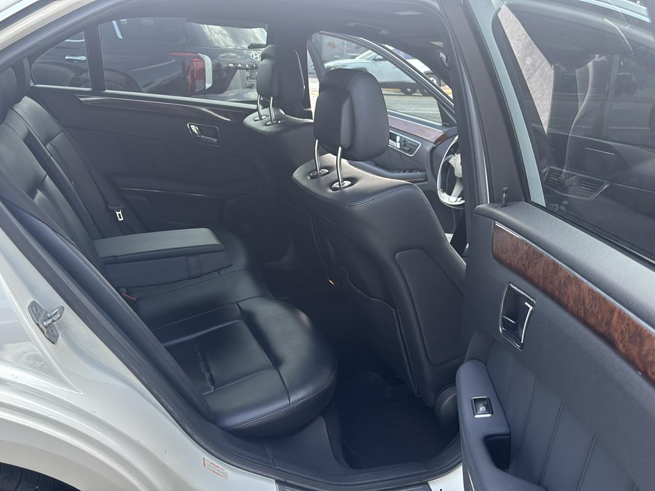 Mercedes-Benz E-Class 4dr Sdn E 350 Sport 4MATIC 2011