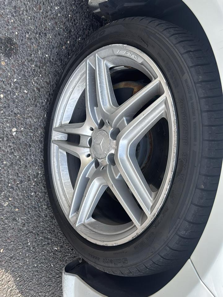 Mercedes-Benz E-Class 4dr Sdn E 350 Sport 4MATIC 2011