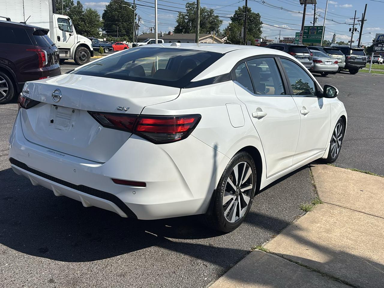 Nissan Sentra SV CVT 2020