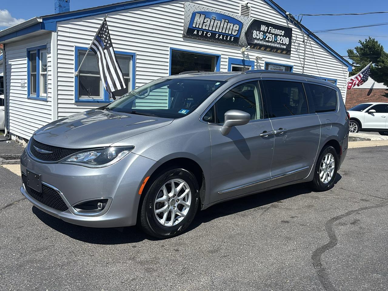 Chrysler Pacifica Touring L FWD 2020