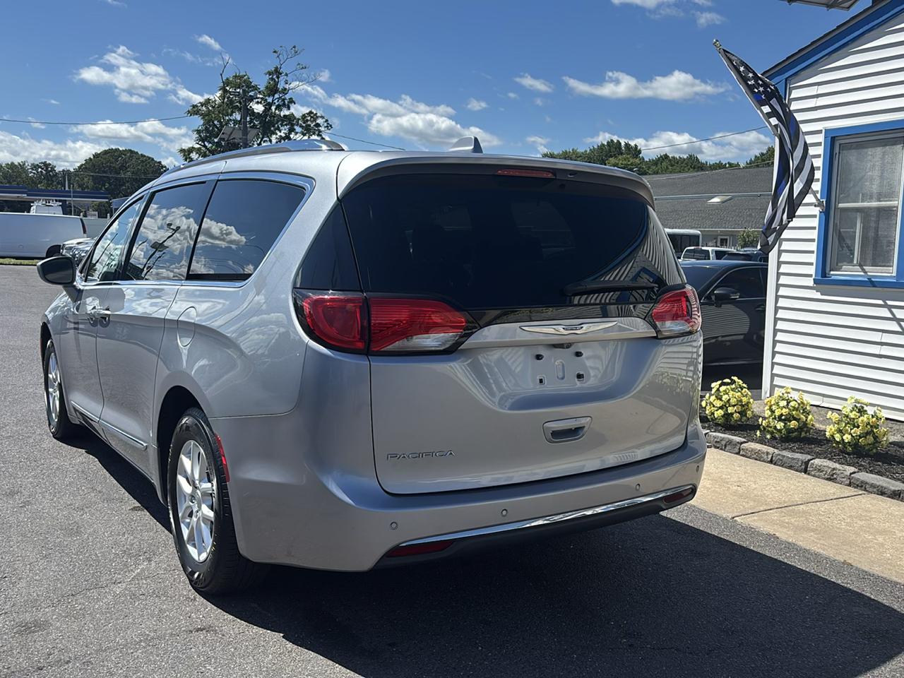 Chrysler Pacifica Touring L FWD 2020