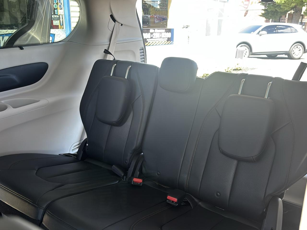 Chrysler Pacifica Touring L FWD 2020