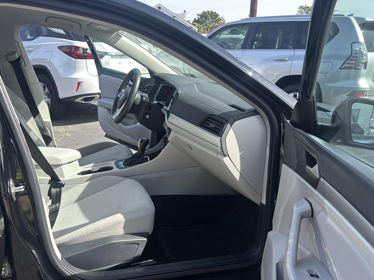 Volkswagen Jetta R-Line Auto 2021