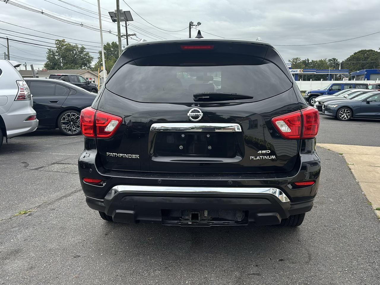 Nissan Pathfinder 4x4 Platinum 2020
