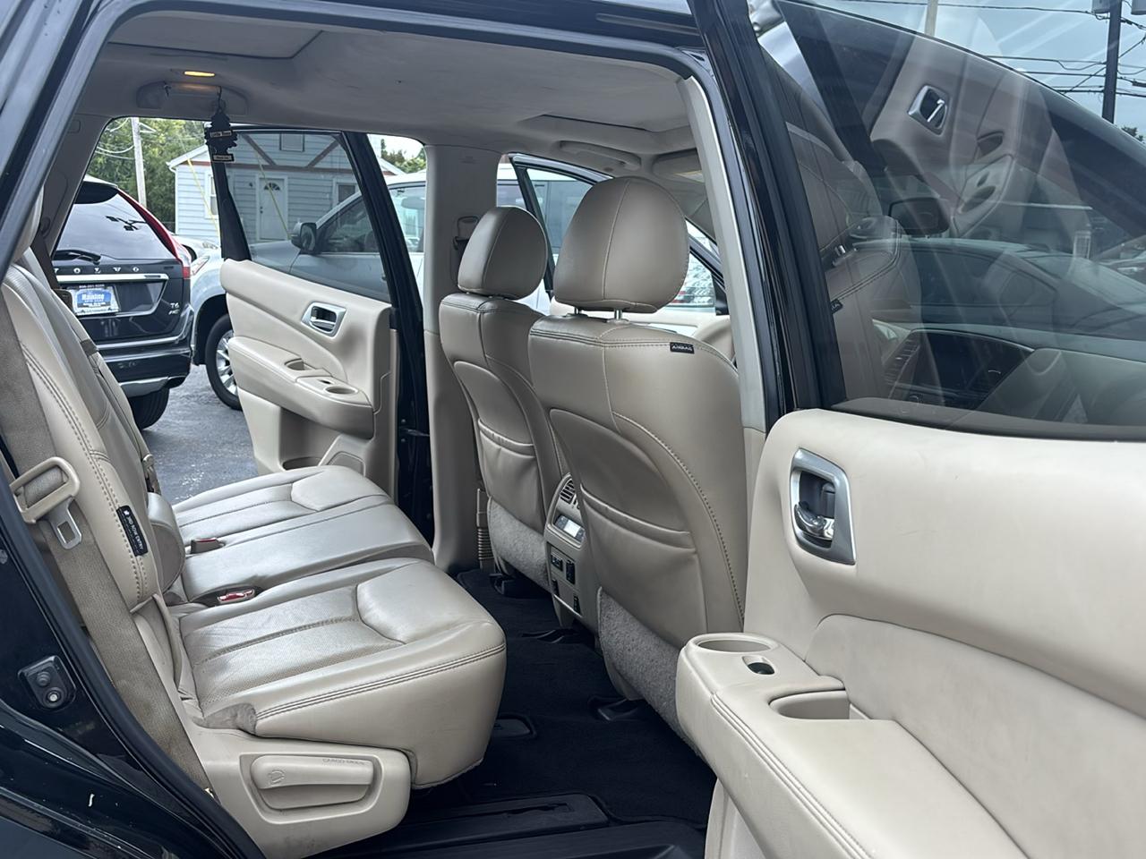 Nissan Pathfinder 4x4 Platinum 2020