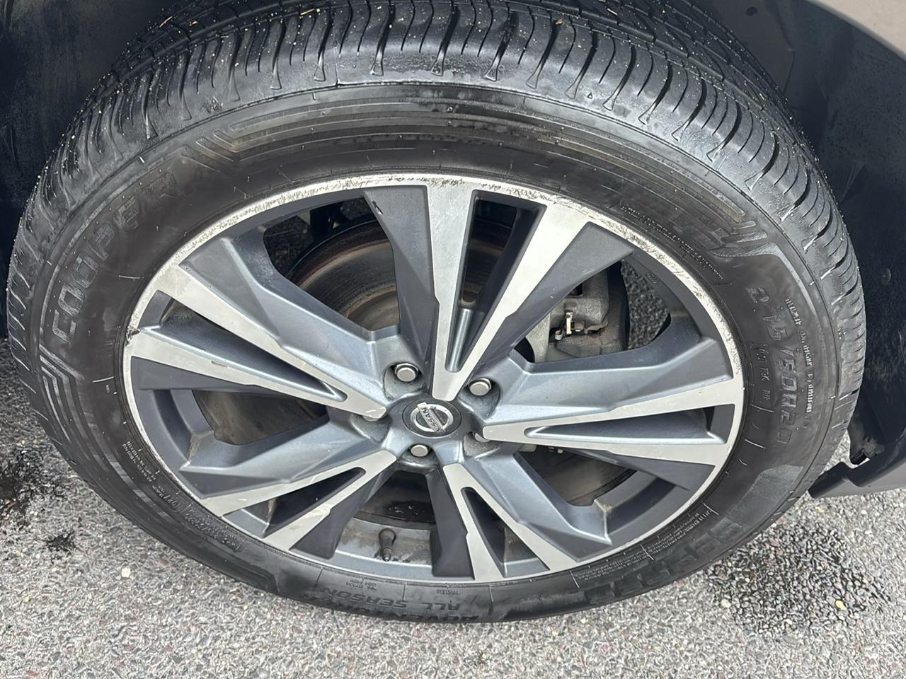 Nissan Pathfinder 4x4 Platinum 2020