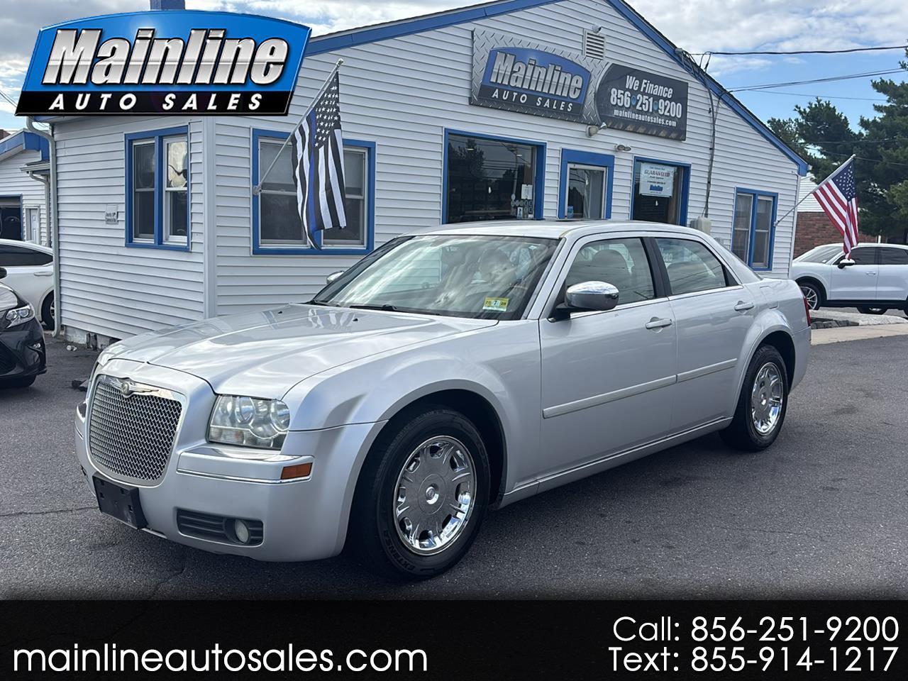 Chrysler 300 4dr Sdn 300 Touring *Ltd Avail* 2005