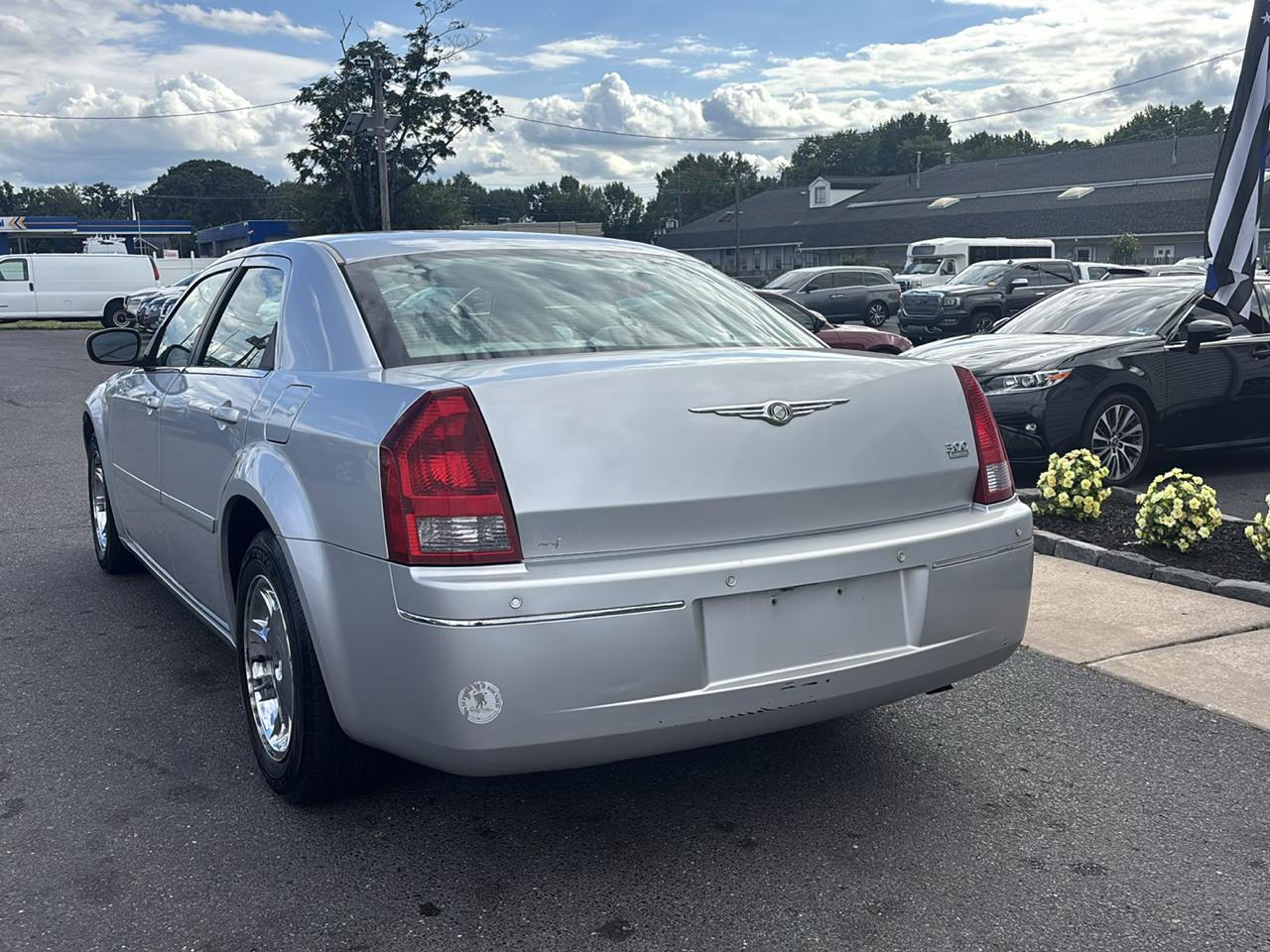 Chrysler 300 4dr Sdn 300 Touring *Ltd Avail* 2005