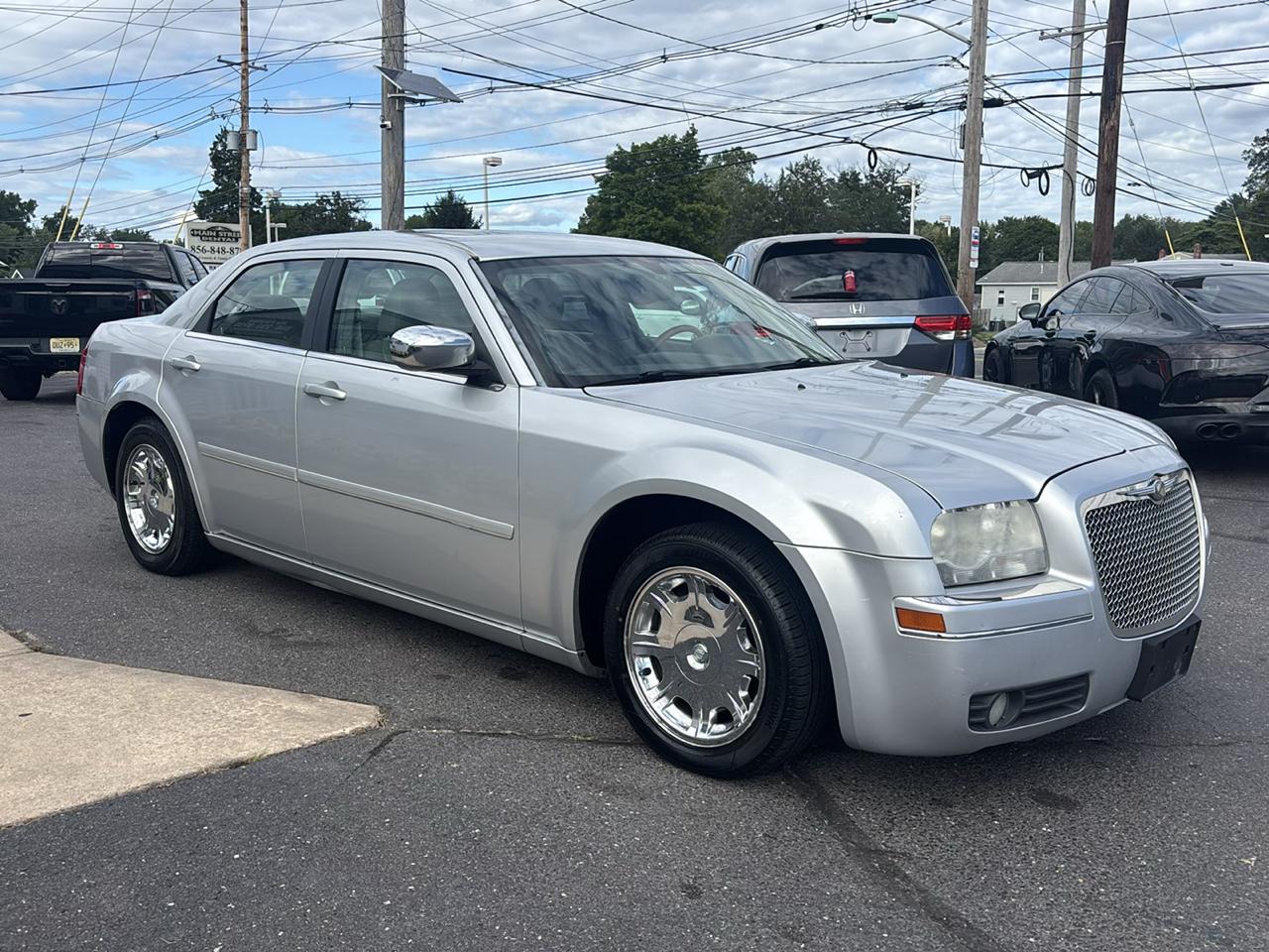 Chrysler 300 4dr Sdn 300 Touring *Ltd Avail* 2005