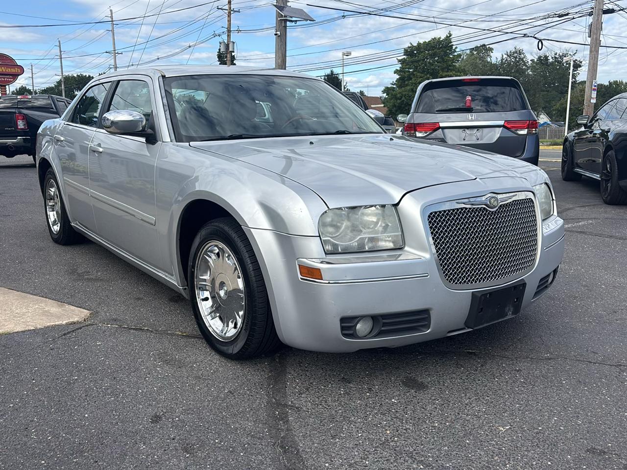 Chrysler 300 4dr Sdn 300 Touring *Ltd Avail* 2005