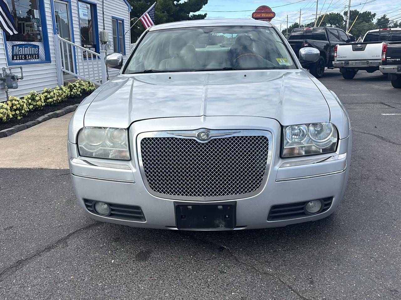 Chrysler 300 4dr Sdn 300 Touring *Ltd Avail* 2005