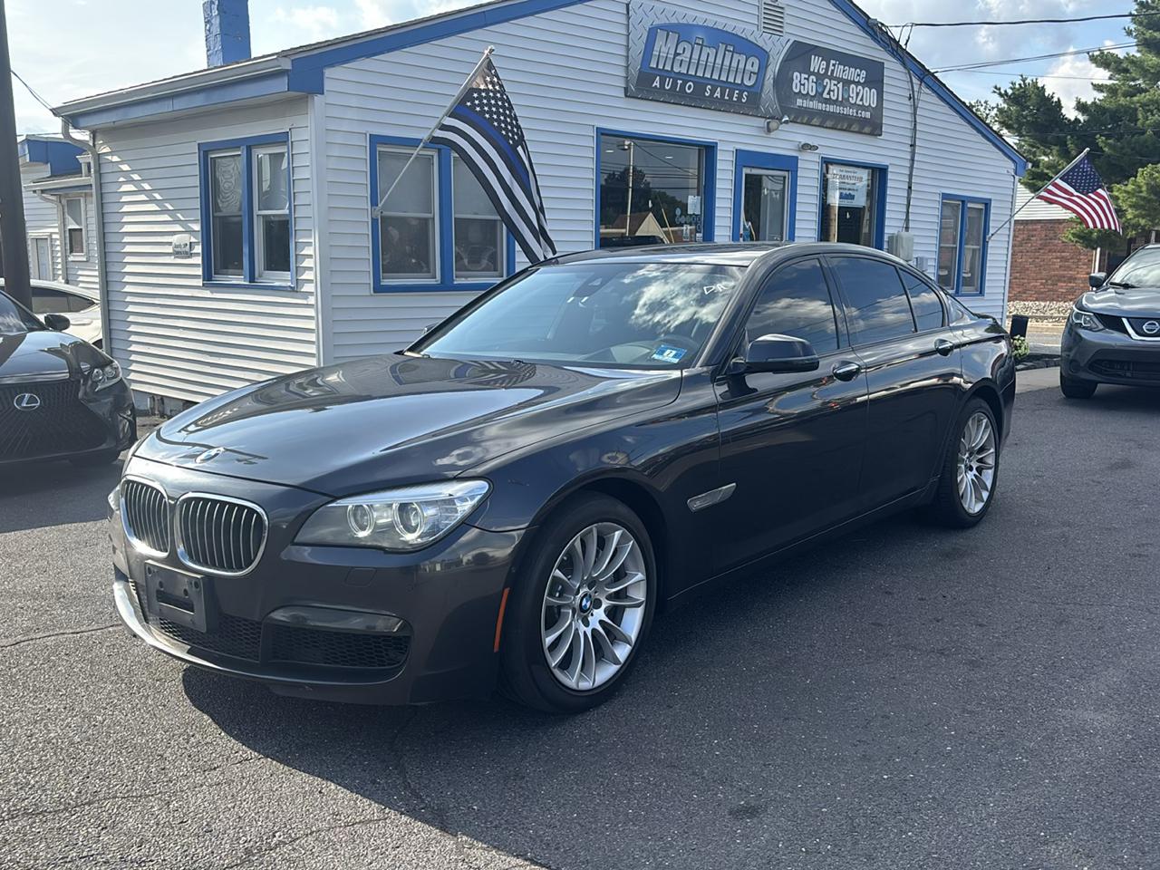 BMW 7 Series 4dr Sdn 740i RWD 2014