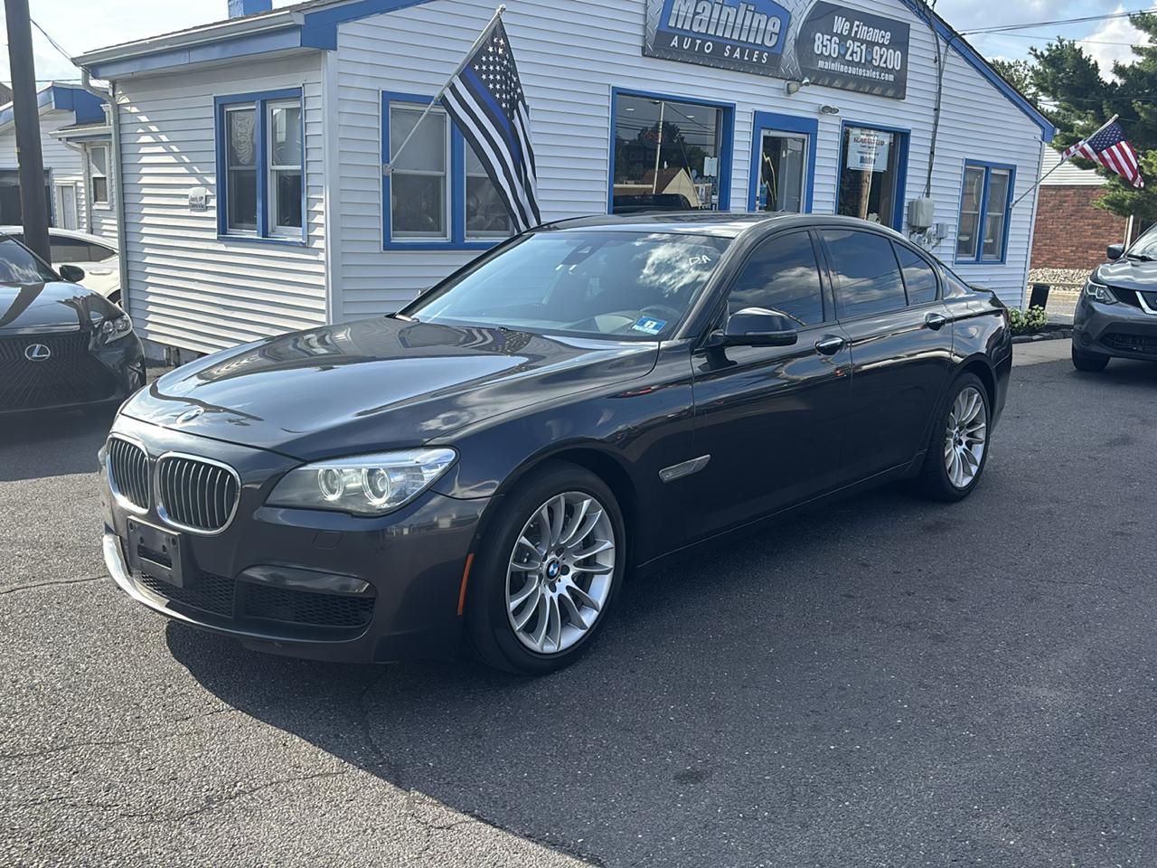 BMW 7 Series 4dr Sdn 740i RWD 2014