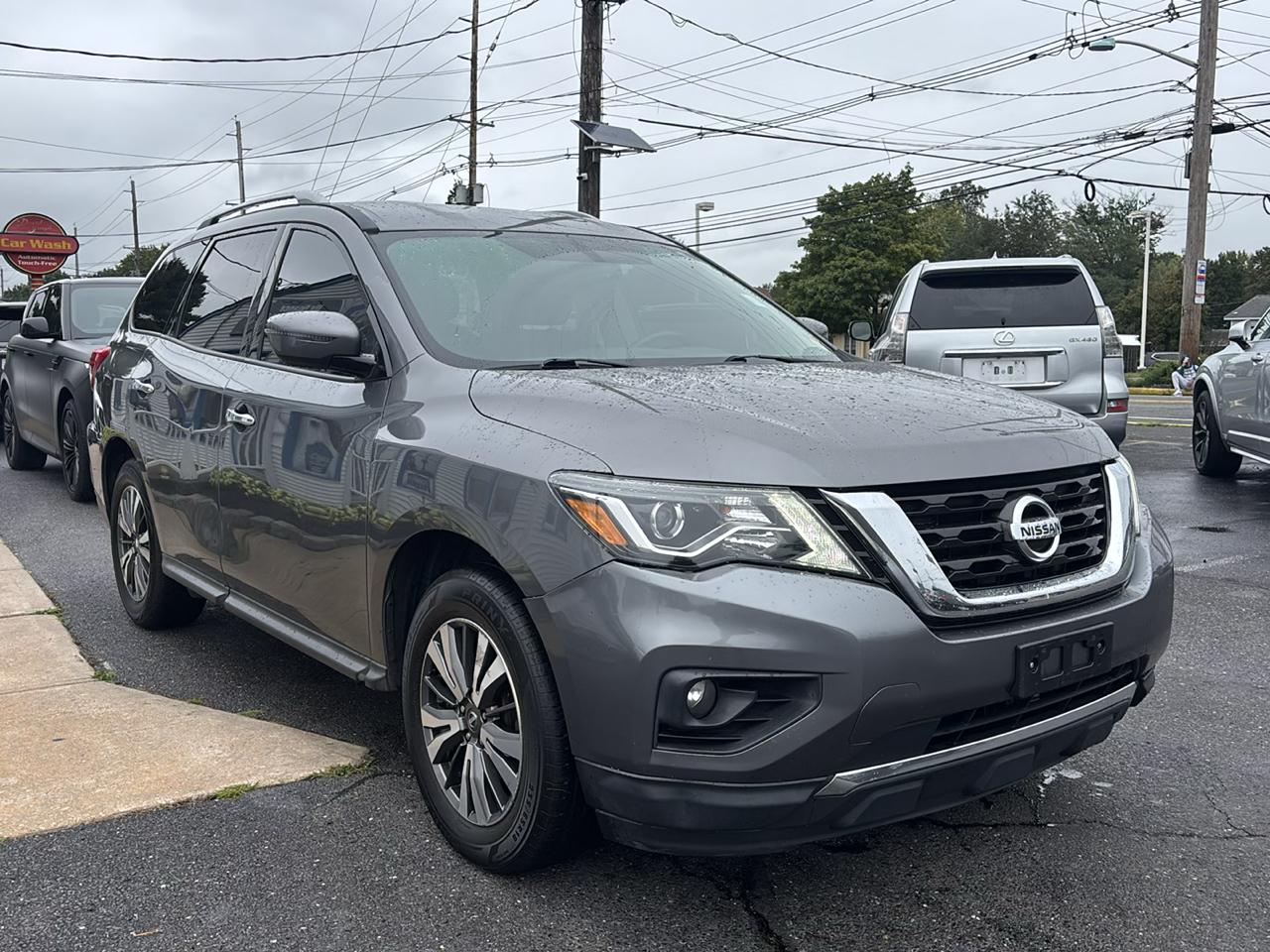 Nissan Pathfinder 4x4 SV 2019