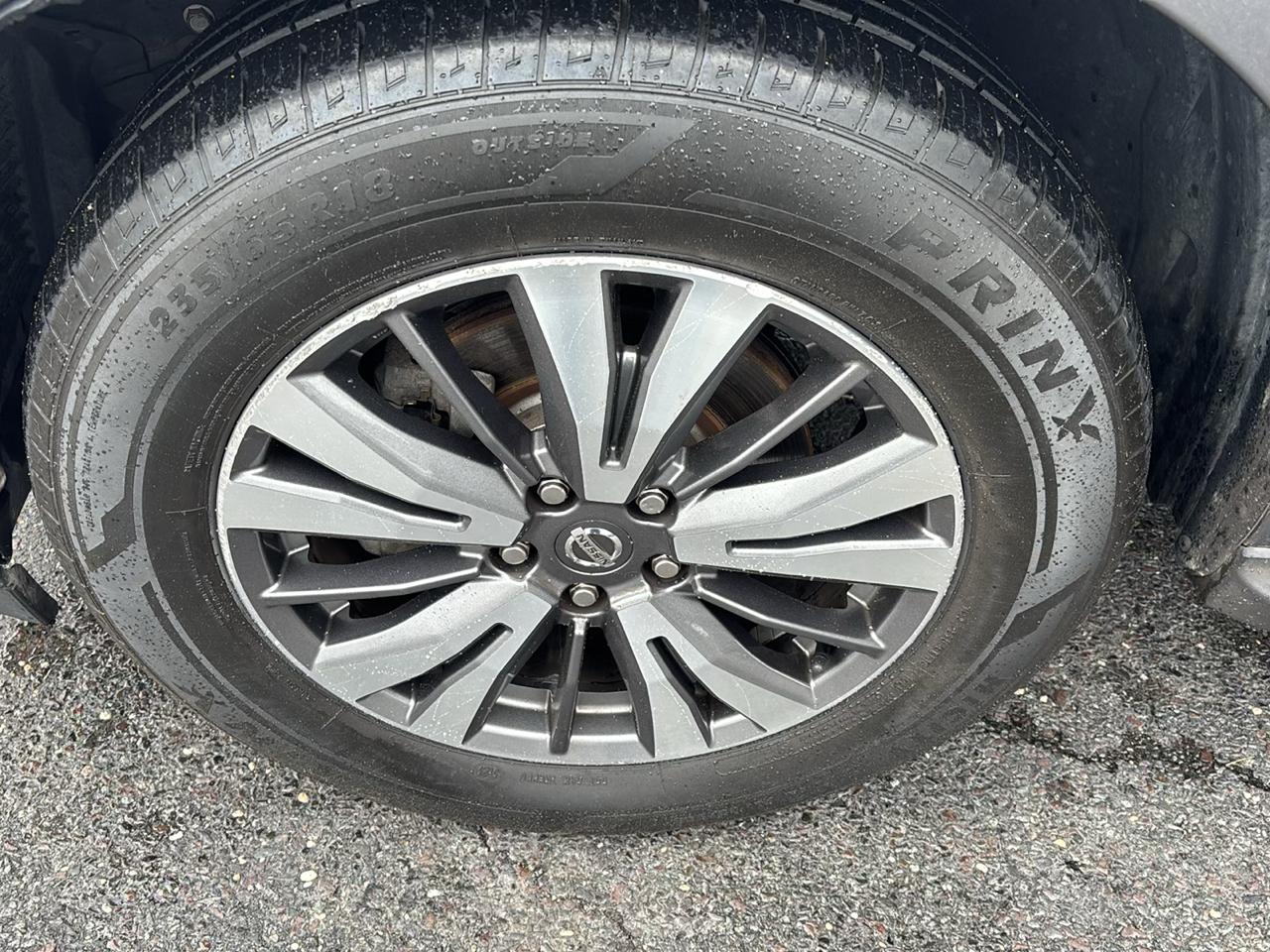 Nissan Pathfinder 4x4 SV 2019
