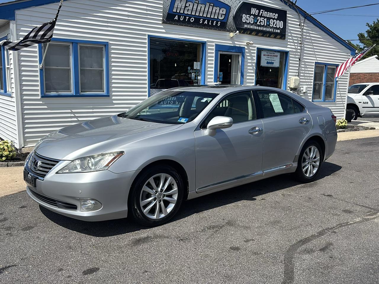 Lexus ES 350 4dr Sdn 2010