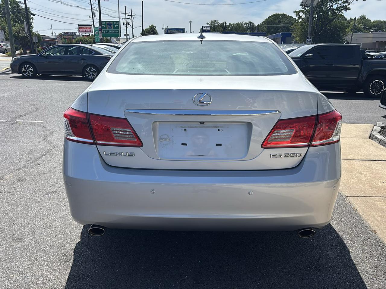 Lexus ES 350 4dr Sdn 2010